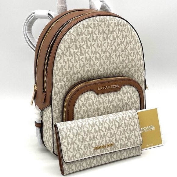 Michael Kors Jaycee Medium Zip Packet Backpack & Trifold Wallet Vanilla/Brown - Picture 2 of 13
